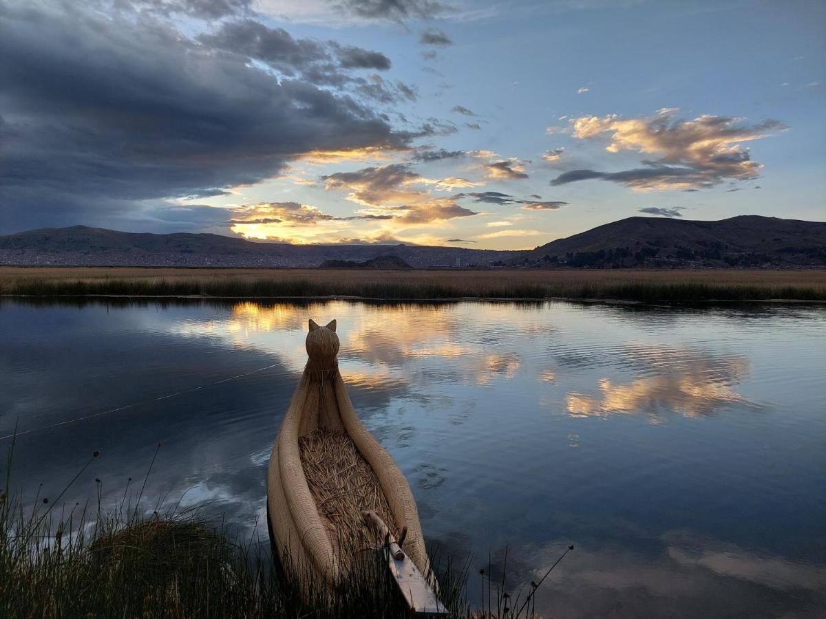 Uros Lodge Peru Puno Esterno foto