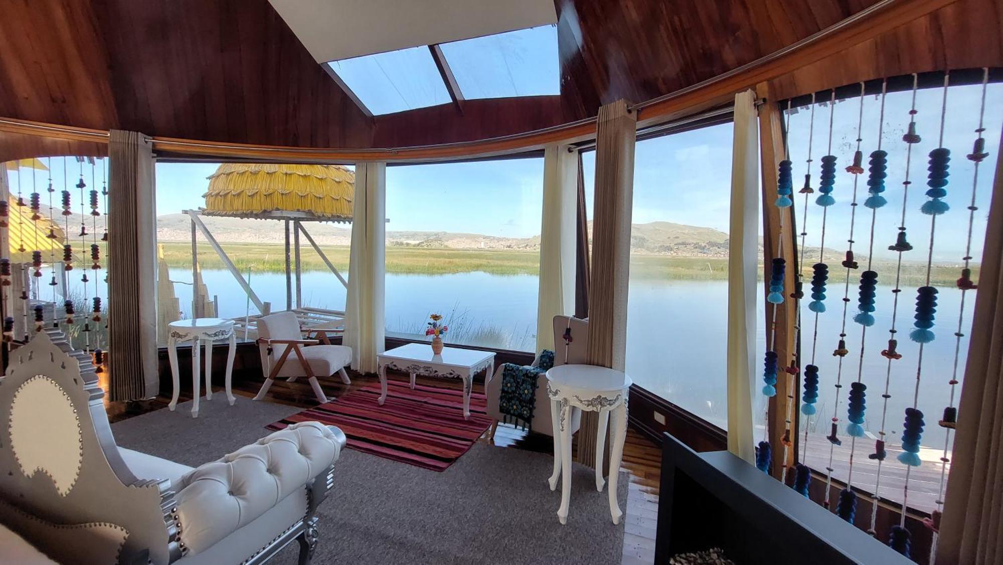 Uros Lodge Peru Puno Esterno foto
