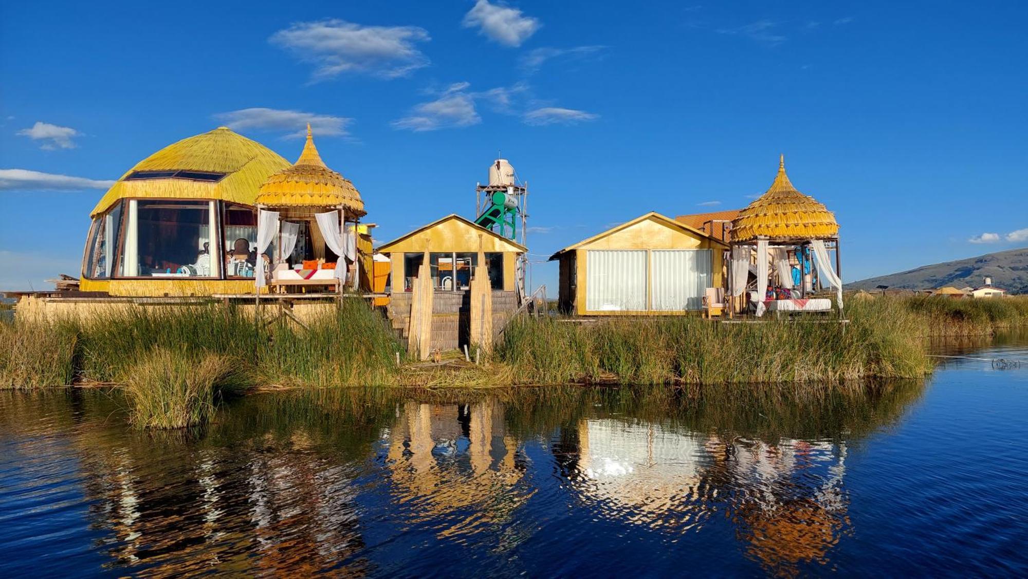 Uros Lodge Peru Puno Esterno foto
