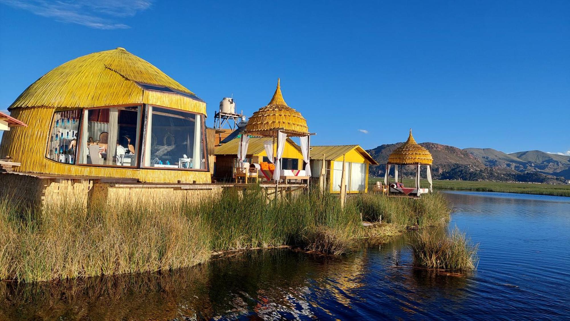 Uros Lodge Peru Puno Esterno foto